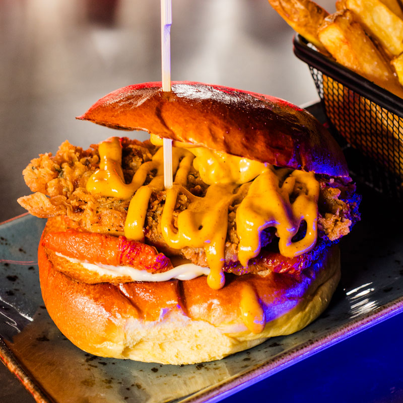 Peque Claudio Burger